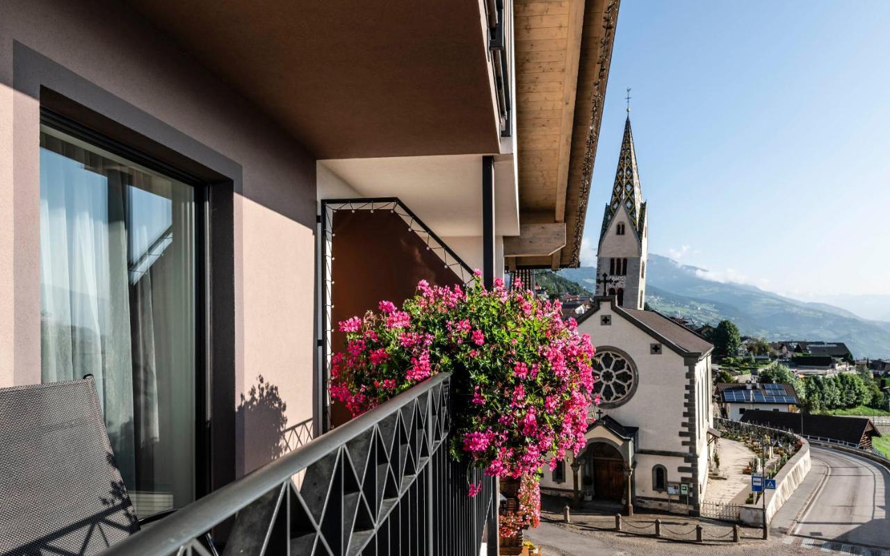 Roesslwirt Hotel Barbiano  Exterior photo